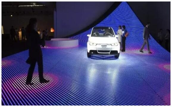 智能互动技术叱咤LED显示屏市场！”人机互动“吸人眼球